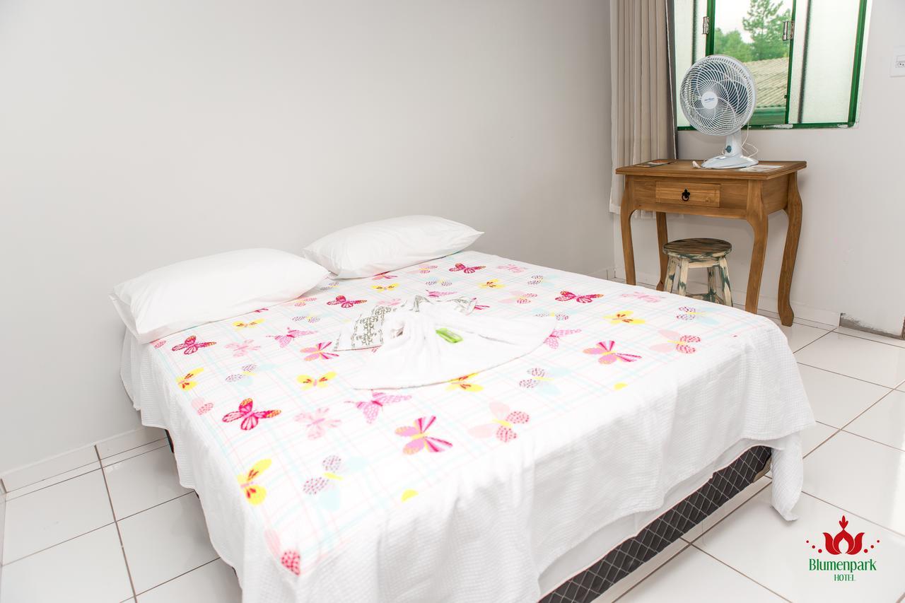 Hotel Blumenpark Rio Negro  ภายนอก รูปภาพ